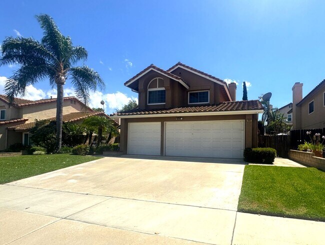 Building Photo - 3 BED, 2.5 BATH COMING SOON, NOT AVAILABLE FOR SHOWINGS UNTIL AUGUST 12TH,2026.