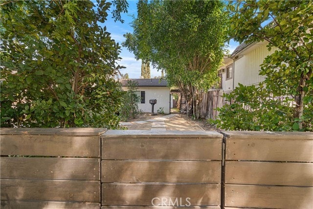 Building Photo - 6514 Coldwater Canyon Ave