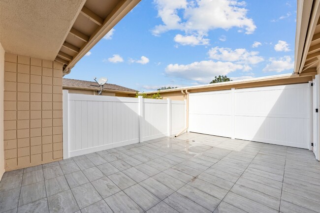 Building Photo - Totally Remodeled Single Story Home