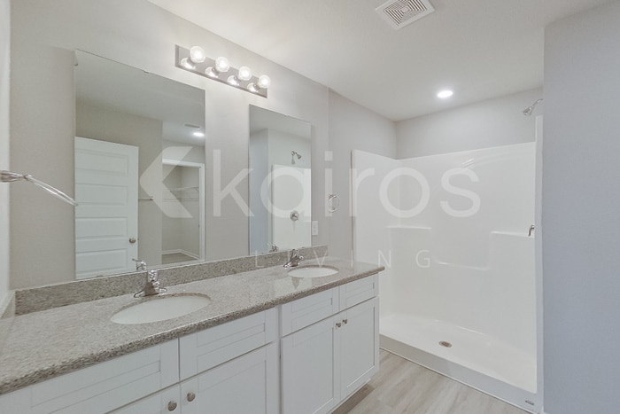 Building Photo - 4614 Malay Cir