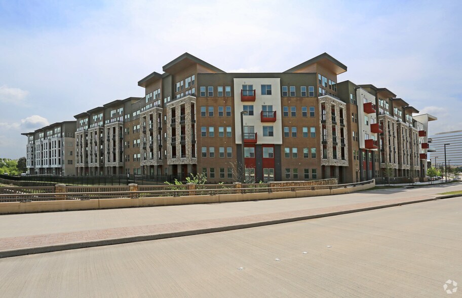 Building Photo - Vantage at Spring Creek