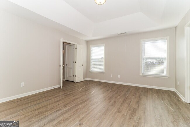 Building Photo - 66 Longwood Ct