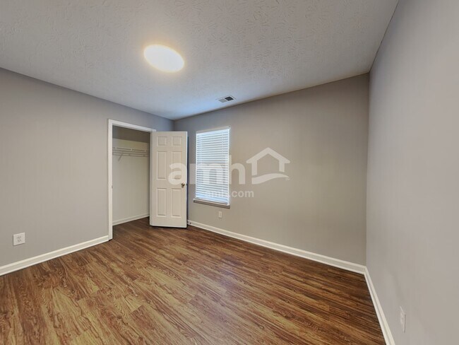 Building Photo - 4607 Noah Overlook E