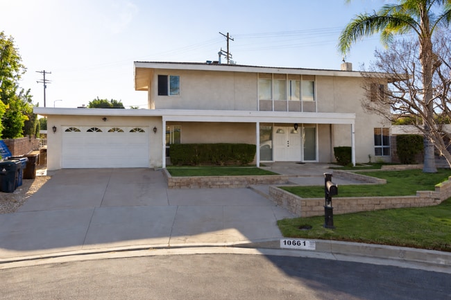 Building Photo - 10661 Coraline Pl