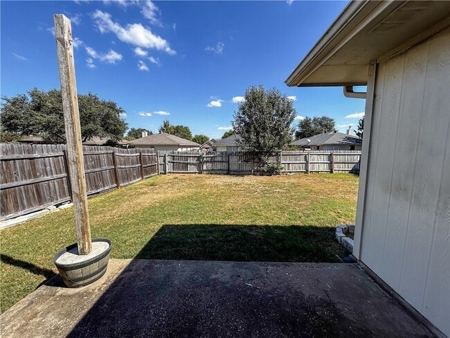 Building Photo - 3739 Marielene Cir