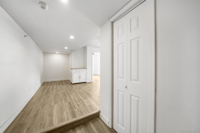 Building Photo - 620 Jersey Ave