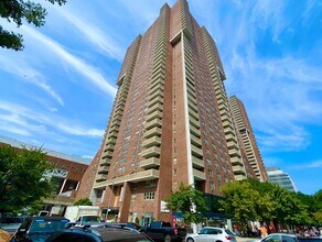 Building Photo - 40 Harrison St