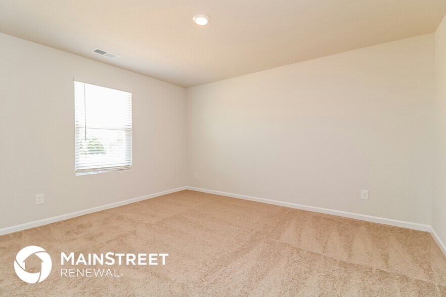 Building Photo - 413 Brisk Dr