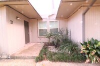 Building Photo - 703 Castle Ridge Rd