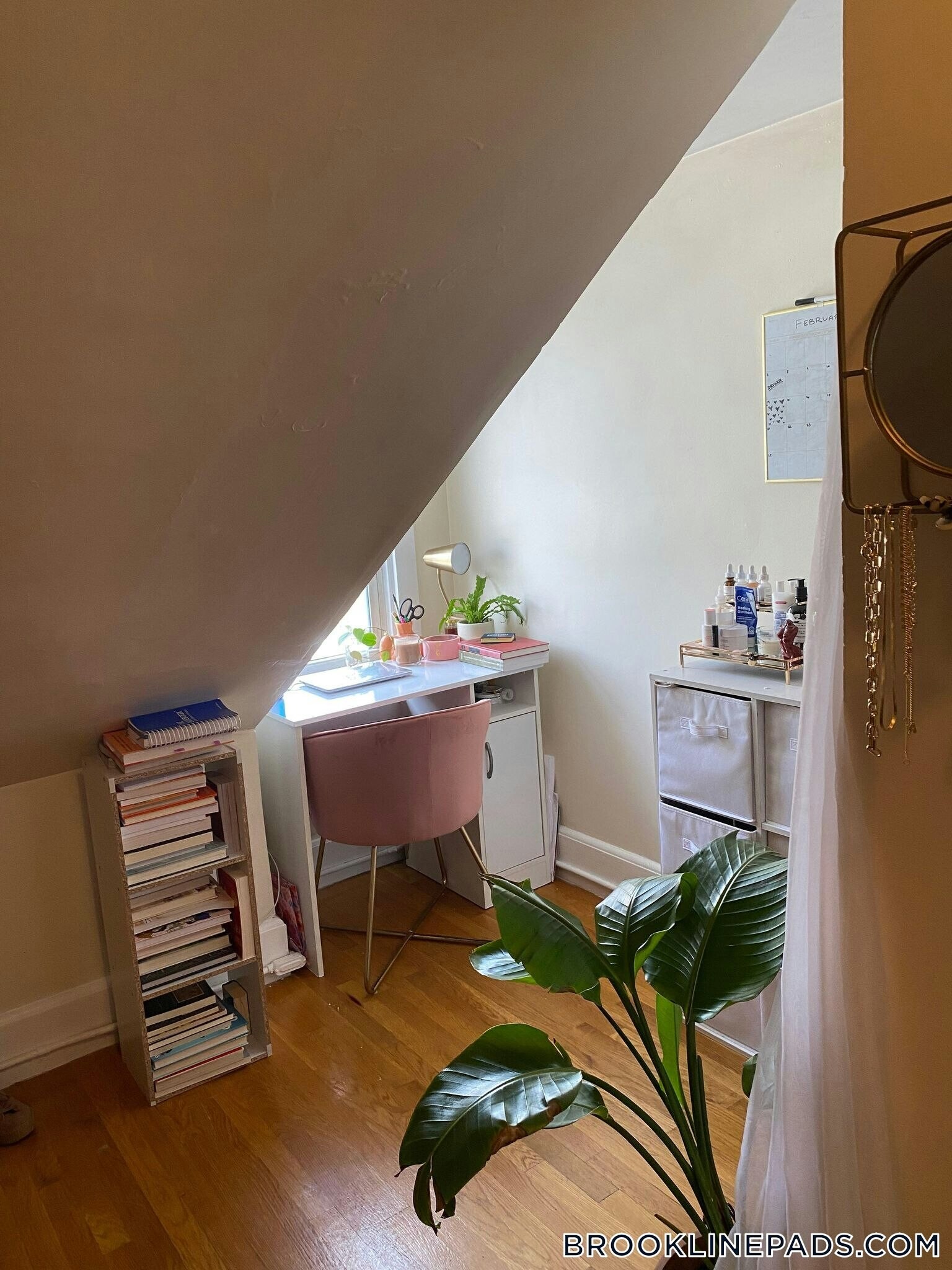 Building Photo - 216 Freeman St