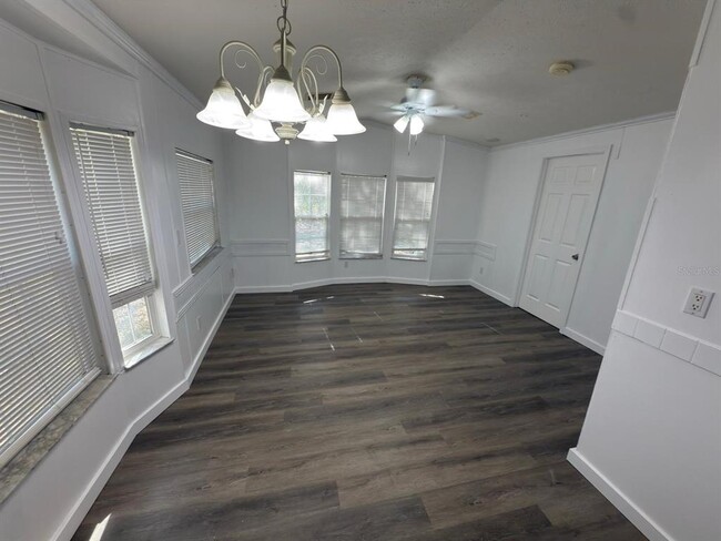 Building Photo - 3000 Clarcona Rd