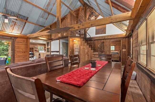 Building Photo - 23205 Decker Prairie-Rosehill Rd