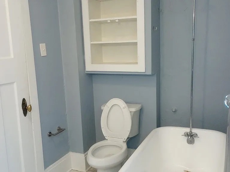 Bathoom #1 attached to bedroom #1 - 816 Westover Ave