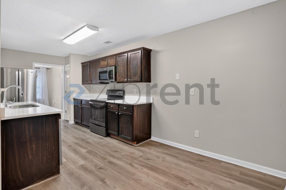 Building Photo - Unit