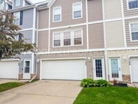 Building Photo - Ankeny Townhome with a 2 car attached garage