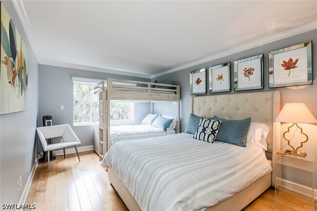 Building Photo - 2203 Gulf Shore Blvd N