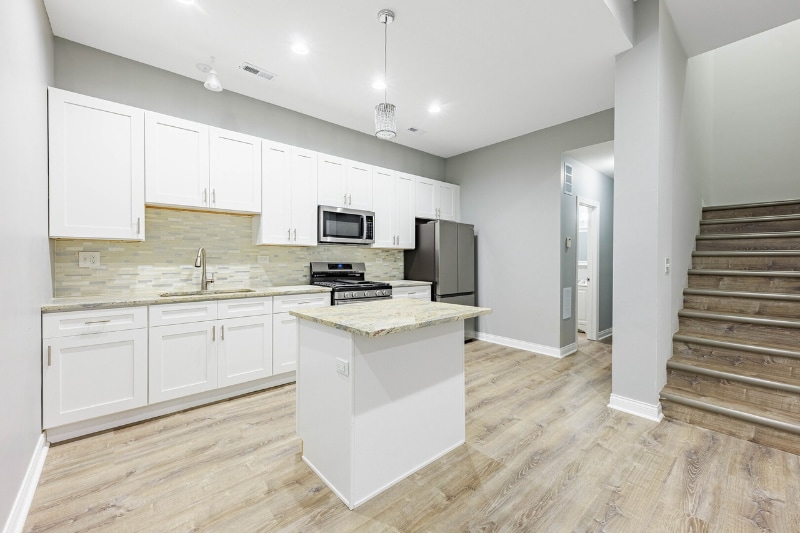 Building Photo - 2800 S St Louis Ave