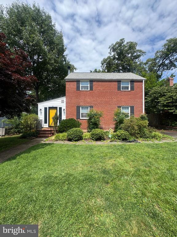 Building Photo - 42 S Park Dr