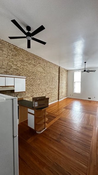 Building Photo - 201 N Hamilton St