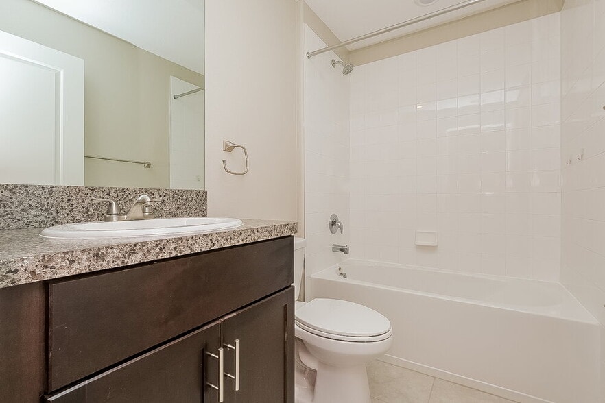 Building Photo - 5518 Rainwood Meadows Dr