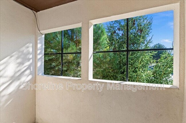 Building Photo - 2607 Lancaster Dr