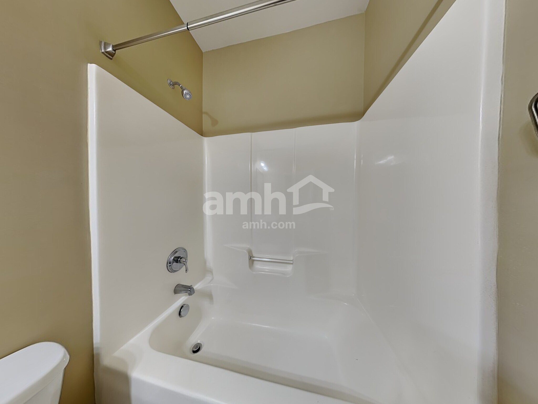 Building Photo - 1624 Fern Hollow Trl