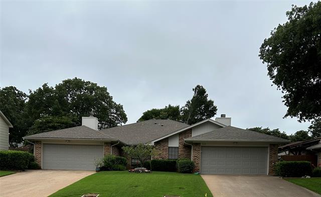 Primary Photo - 4121-4123 Spring Meadow Ln