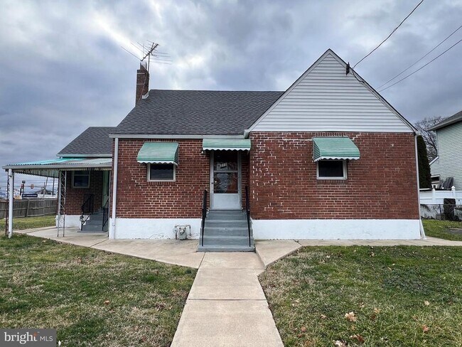 Building Photo - 311 Folsom Ave