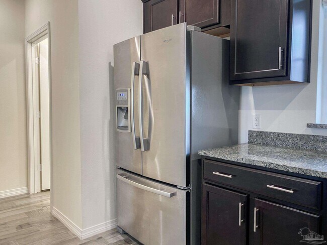 Building Photo - 14545 Salt Meadow Dr