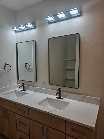 Building Photo - 4456 Fatima Dr