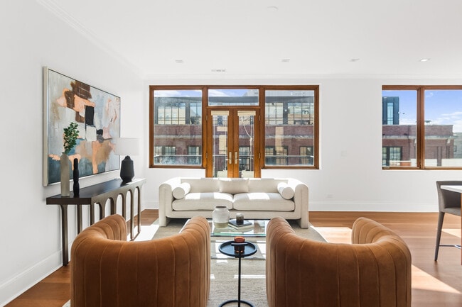 Building Photo - 1152 W Fulton Market