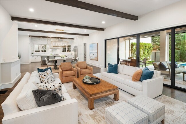 Building Photo - 3537 Villanova St