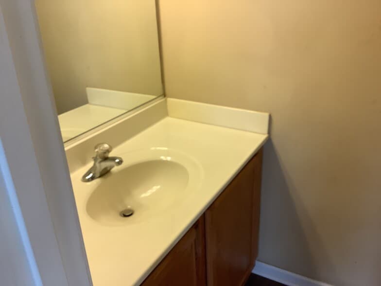 Building Photo - 5710 Waterpoint Dr