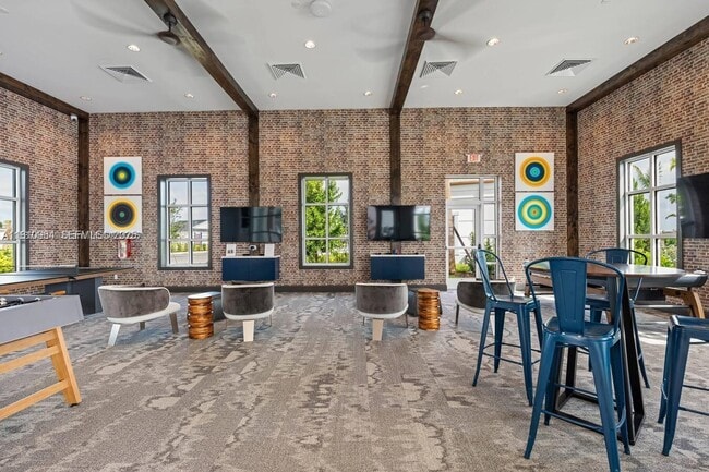 Building Photo - 13138 SW Vallettia Wy