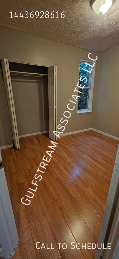 Building Photo - 2704 Presbury St
