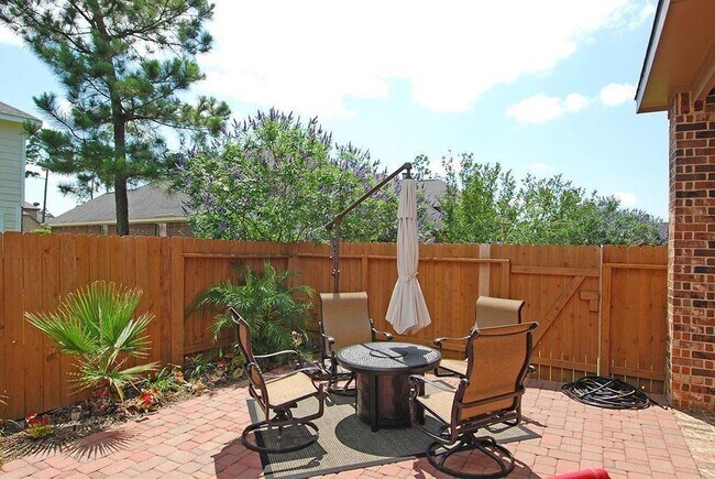 Building Photo - 12438 Tyler Springs Ln