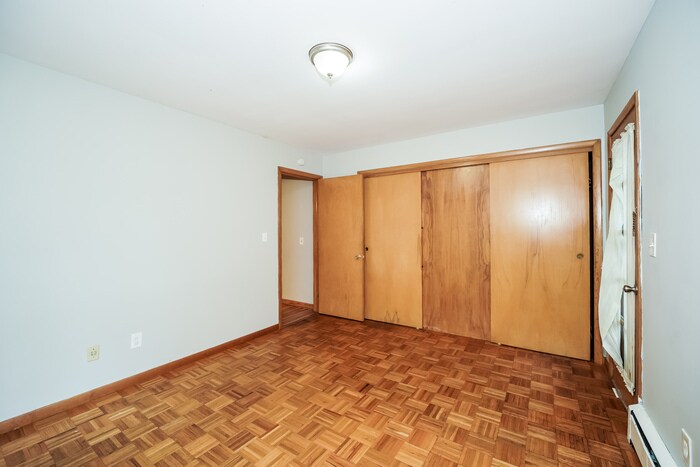 Building Photo - 150 E 272nd St