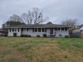 Building Photo - 418 Ewing St NW