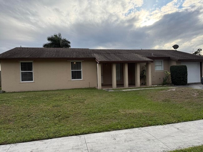 Building Photo - 4941 Marbella Rd N