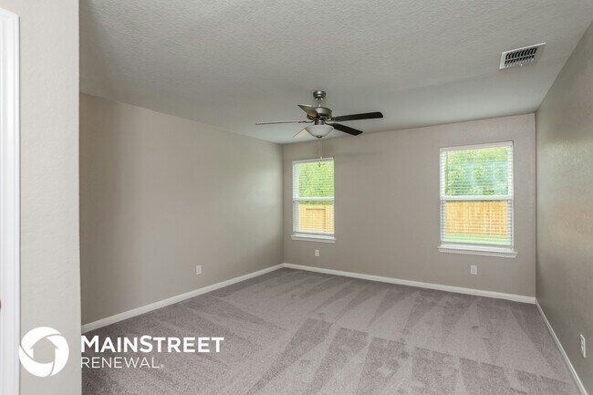 Building Photo - 3159 Begonia Bend