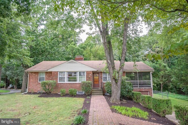 Building Photo - 5950 Clames Dr