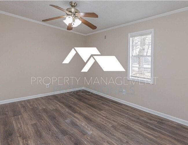 Building Photo - Spacious and full of character!