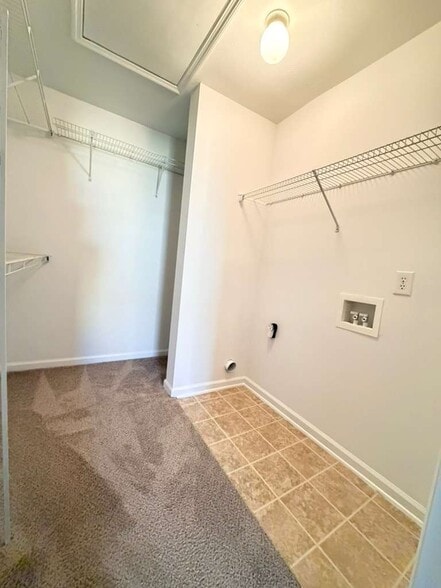 Building Photo - 7217 Curacas Dr