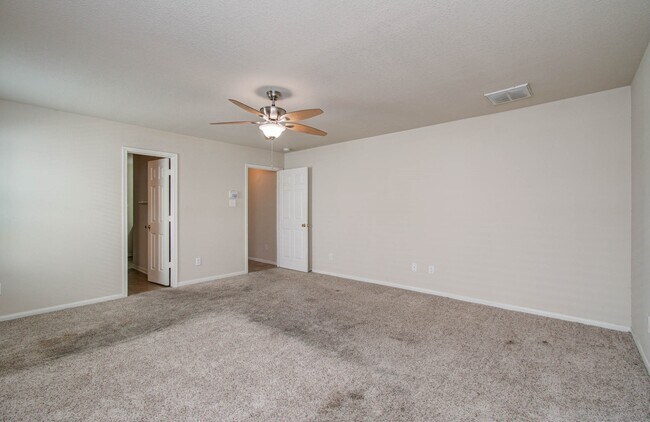 Building Photo - 23714 Legacy Oak St
