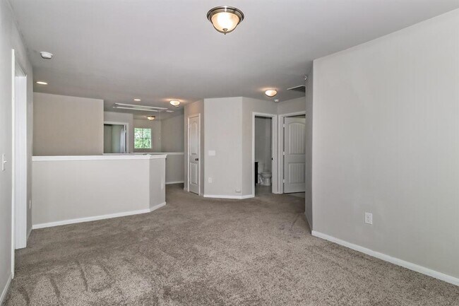 Building Photo - 9201 Sawyer Fay Ln
