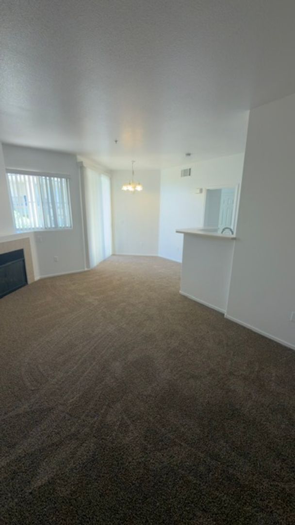 Building Photo - 7115 S Durango Dr