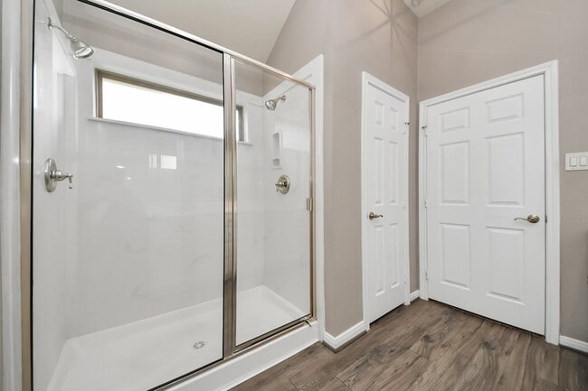 Building Photo - 2009 Amado Ln