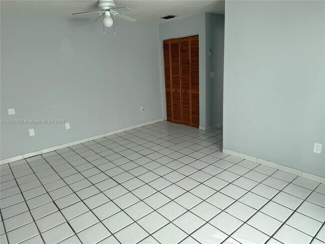 Building Photo - 7915 Harding Ave