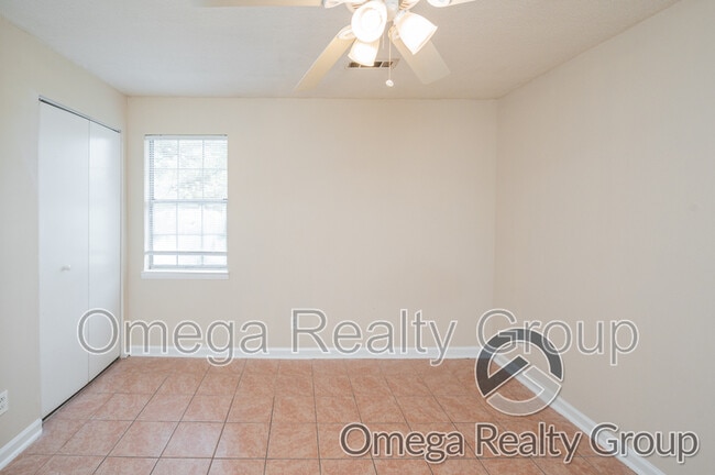 Building Photo - 3328 Meridian St N