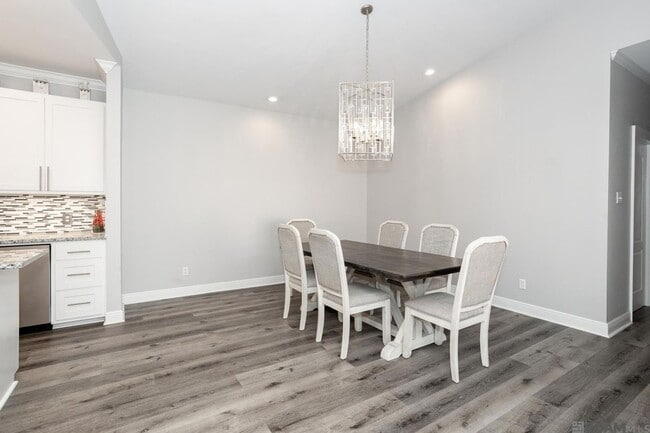 Building Photo - 5140 Summa Ct
